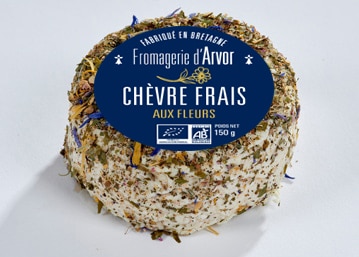 lait de chèvre et fleurs